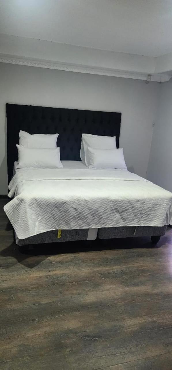 Silent Corner Guest House Roodepoort Zewnętrze zdjęcie